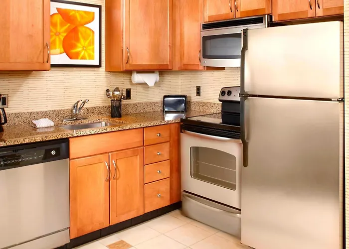 Downtown Hotel 3*