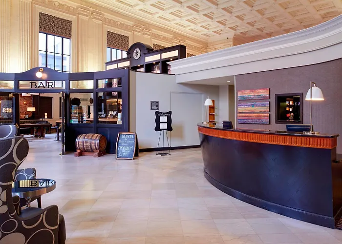 Hotel Downtown 3*